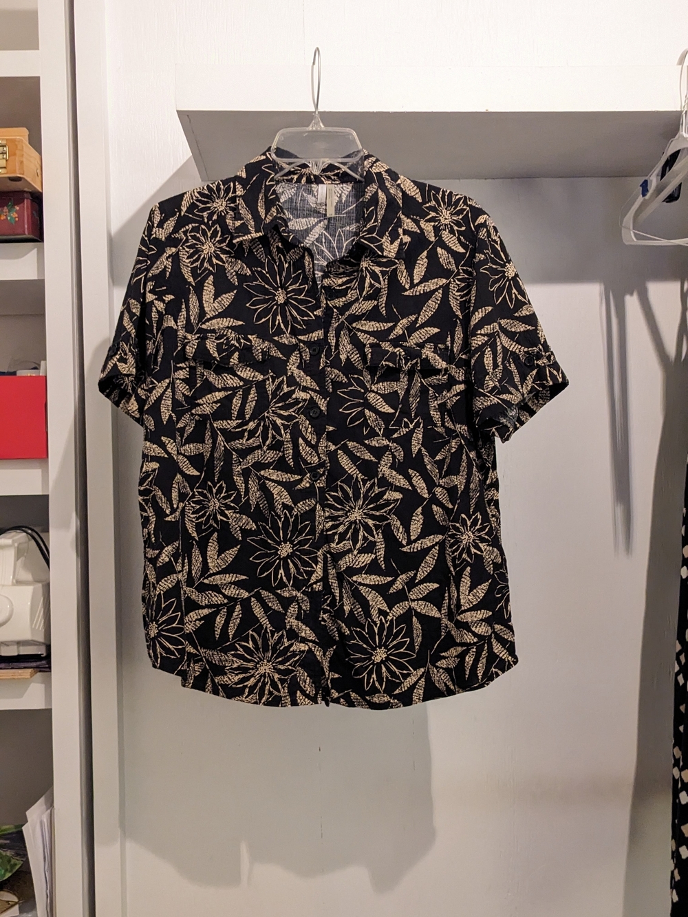 Vintage Black And Cream Utility Camp Shirt Model Off Duty Vibes